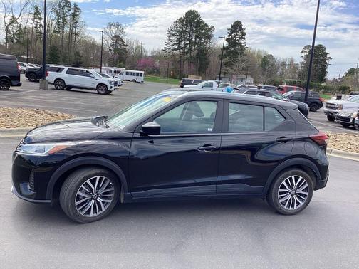 2021 Nissan Kicks SV