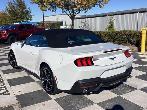 2024 Ford Mustang EcoBoost Premium