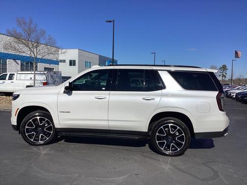 2025 Chevrolet Tahoe 2WD RST