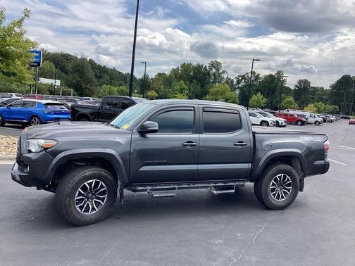 2020 Toyota Tacoma TRD Sport