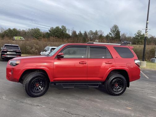 2022 Toyota 4Runner SR5 Premium