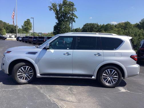 2024 Nissan Armada SL 4WD