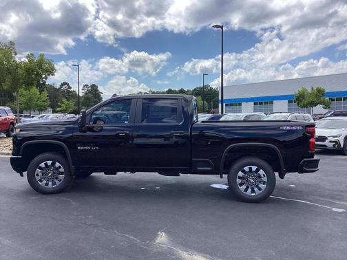 2025 Chevrolet Silverado 2500 Custom
