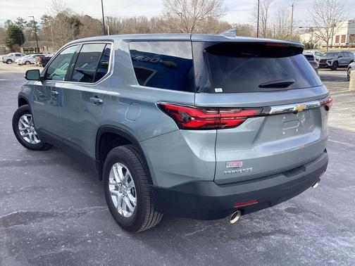 2023 Chevrolet Traverse LS
