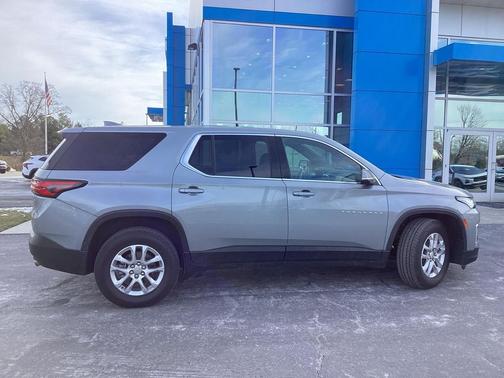 2023 Chevrolet Traverse LS