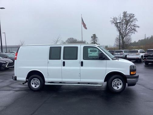 2024 GMC Savana 2500 Work Van