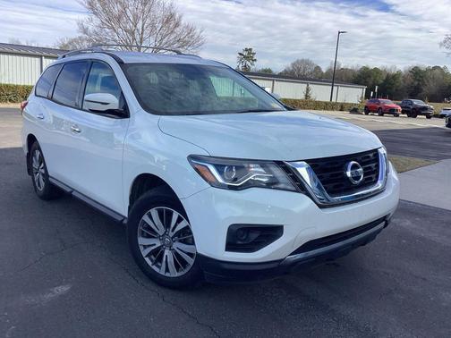 2018 Nissan Pathfinder S