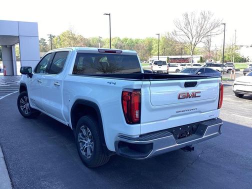 2025 GMC Sierra 1500 SLT