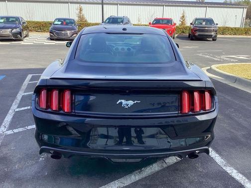 2017 Ford Mustang EcoBoost