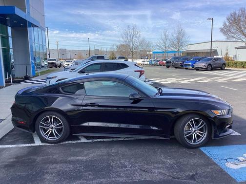 2017 Ford Mustang EcoBoost