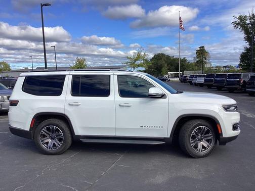 2022 Jeep Wagoneer Series III 4x4