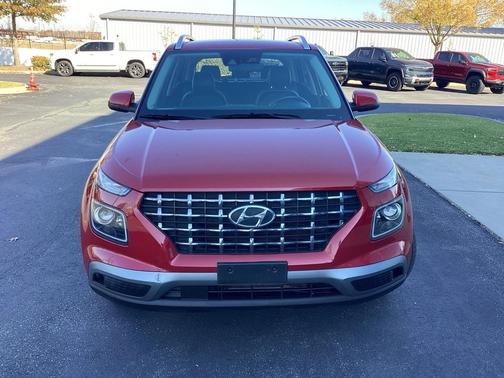 2022 Hyundai VENUE Limited
