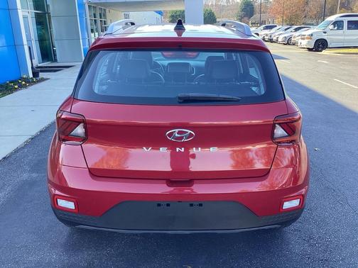 2022 Hyundai VENUE Limited