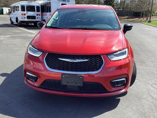 Red Hot Pearlcoat 2024 Chrysler Pacifica Hybrid Select