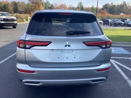 2023 Mitsubishi Outlander SE 2.5 S-AWC