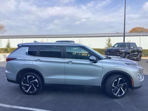 2023 Mitsubishi Outlander SE 2.5 S-AWC