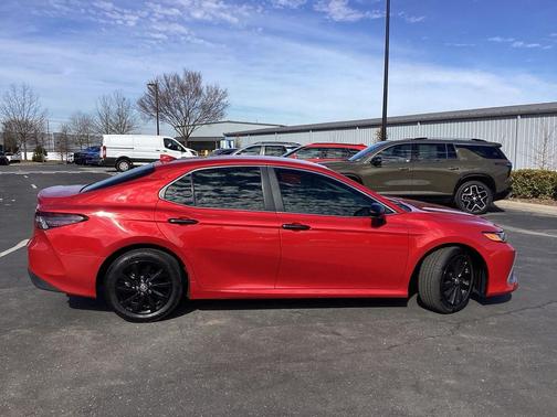 2024 Toyota Camry LE