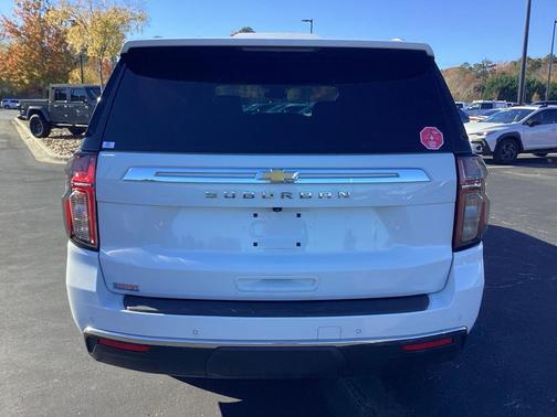 2023 Chevrolet Suburban LS