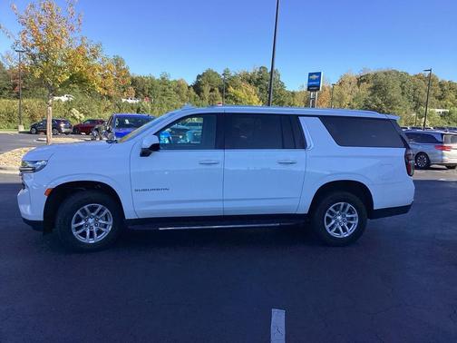 2023 Chevrolet Suburban LS