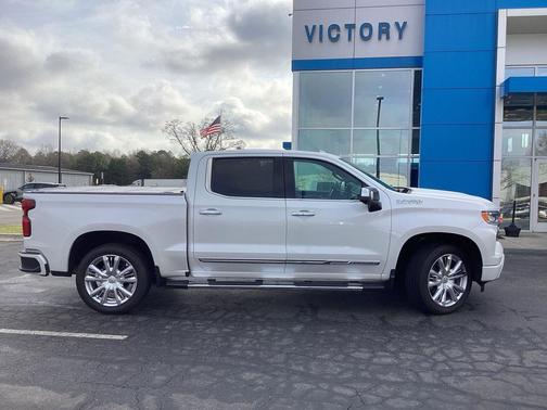 2023 Chevrolet Silverado 1500 High Country