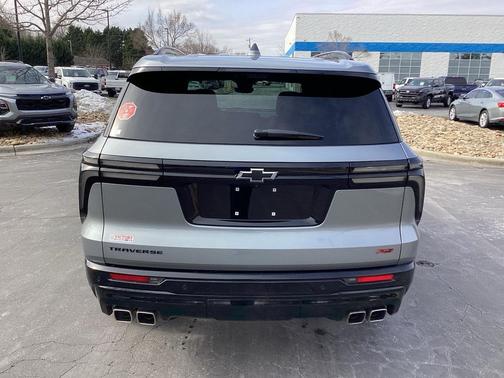 2024 Chevrolet Traverse RS