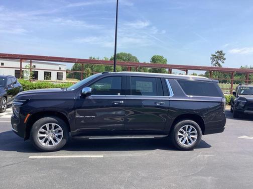 2025 Chevrolet Suburban Premier