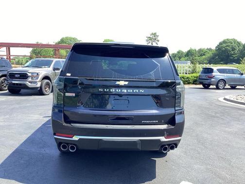2025 Chevrolet Suburban Premier