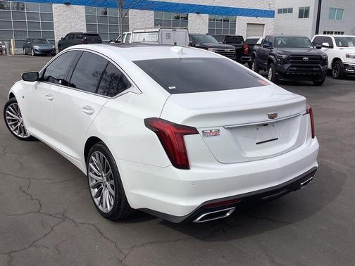 2022 Cadillac CT5 Premium Luxury