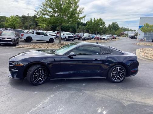 2021 Ford Mustang EcoBoost