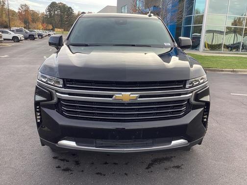 2023 Chevrolet Suburban LT