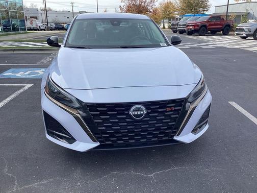 2025 Nissan Altima SR AWD