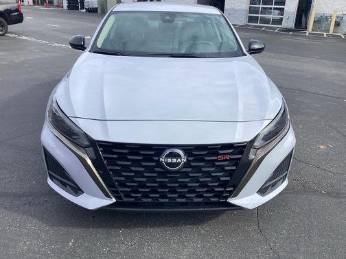 2025 Nissan Altima SR AWD