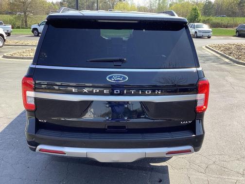Black Metallic 2024 Ford Expedition Max XLT