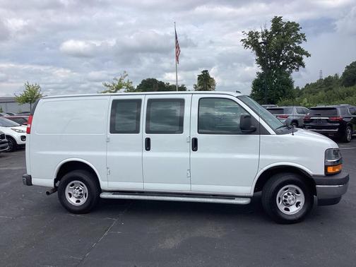 2024 Chevrolet Express 2500 RWD 2500 Regular Wheelbase WT