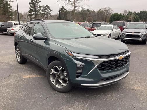 2025 Chevrolet Trax LT