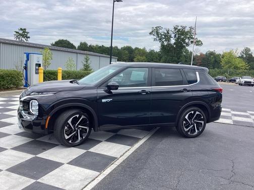 2023 Mitsubishi Outlander PHEV SE S-AWC