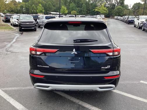 2023 Mitsubishi Outlander PHEV SE S-AWC