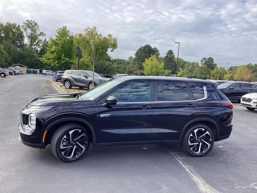 2023 Mitsubishi Outlander PHEV SE S-AWC