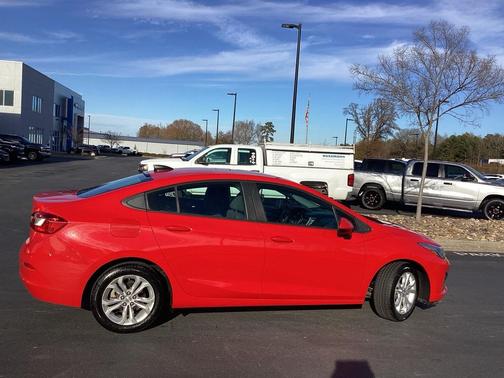 2019 Chevrolet Cruze LS