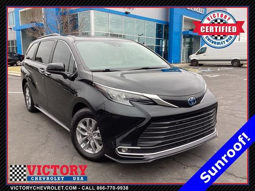 2024 Toyota Sienna XLE