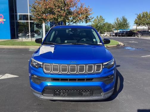 2022 Jeep Compass Latitude Lux