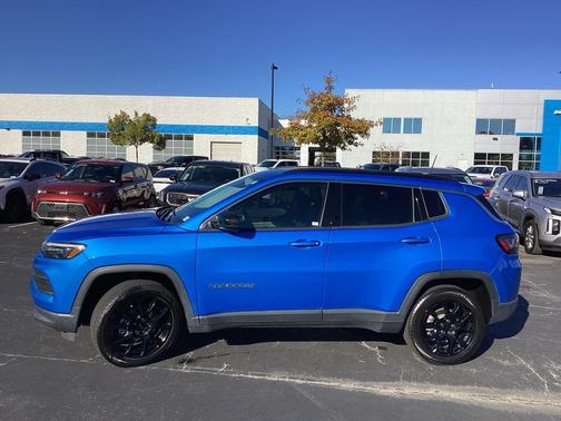 2022 Jeep Compass Latitude Lux