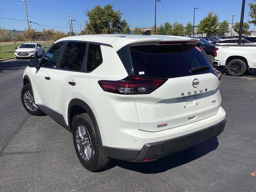 2024 Nissan Rogue S