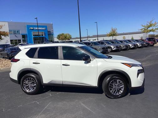 2024 Nissan Rogue S