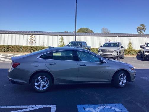 2023 Chevrolet Malibu FWD 1LT