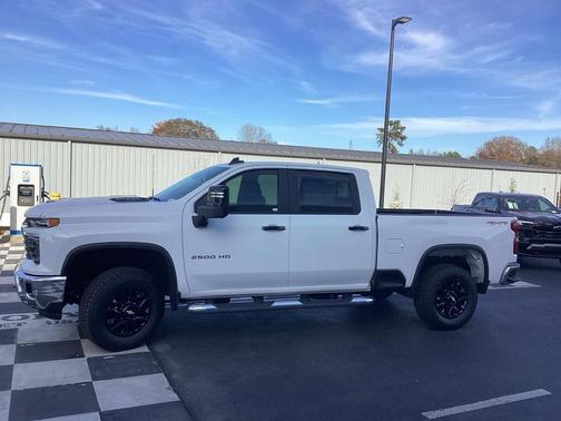2024 Chevrolet Silverado 2500 LT