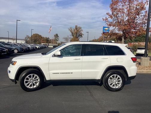2022 Jeep Grand Cherokee Laredo