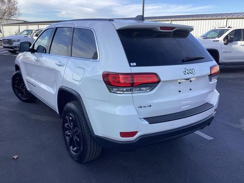 2022 Jeep Grand Cherokee Laredo