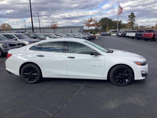 2023 Chevrolet Malibu FWD 1LT