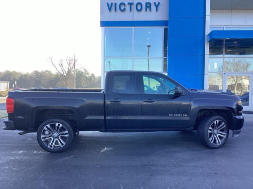 2017 Chevrolet Silverado 1500 Custom